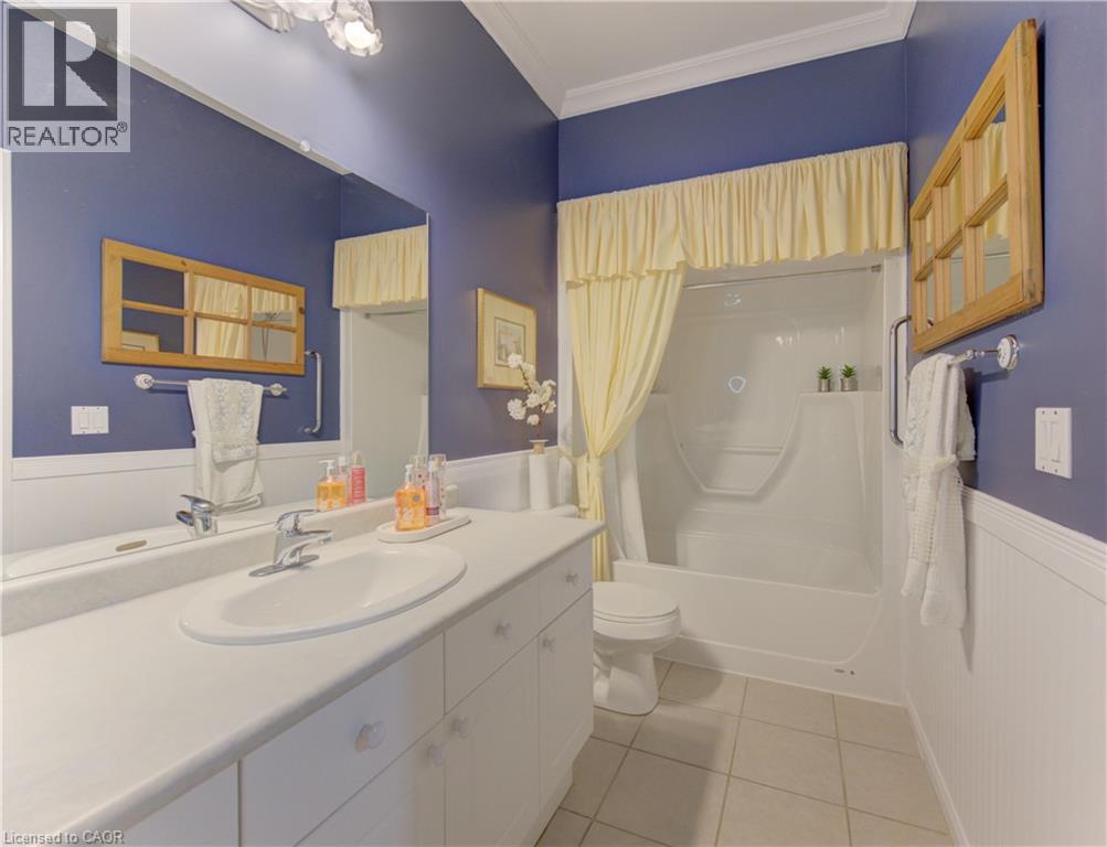 74 AUTUMN RIDGE Trail Unit# 33, Kitchener, Ontario, N2P2M5 — Photo 24