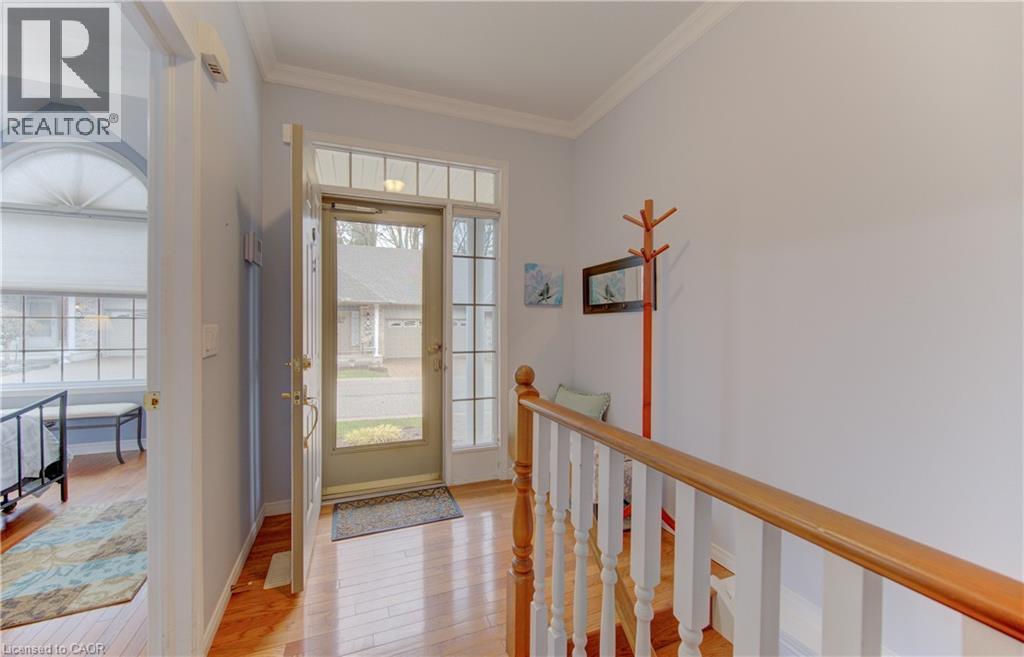74 AUTUMN RIDGE Trail Unit# 33, Kitchener, Ontario, N2P2M5 — Photo 4