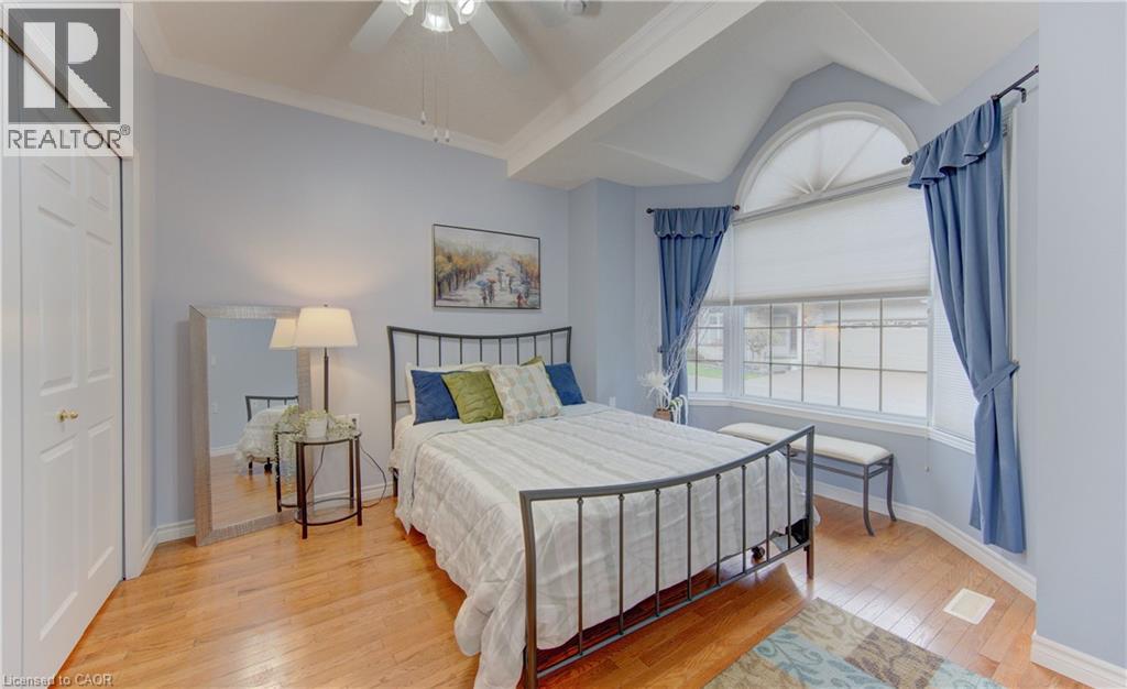 74 AUTUMN RIDGE Trail Unit# 33, Kitchener, Ontario, N2P2M5 — Photo 6