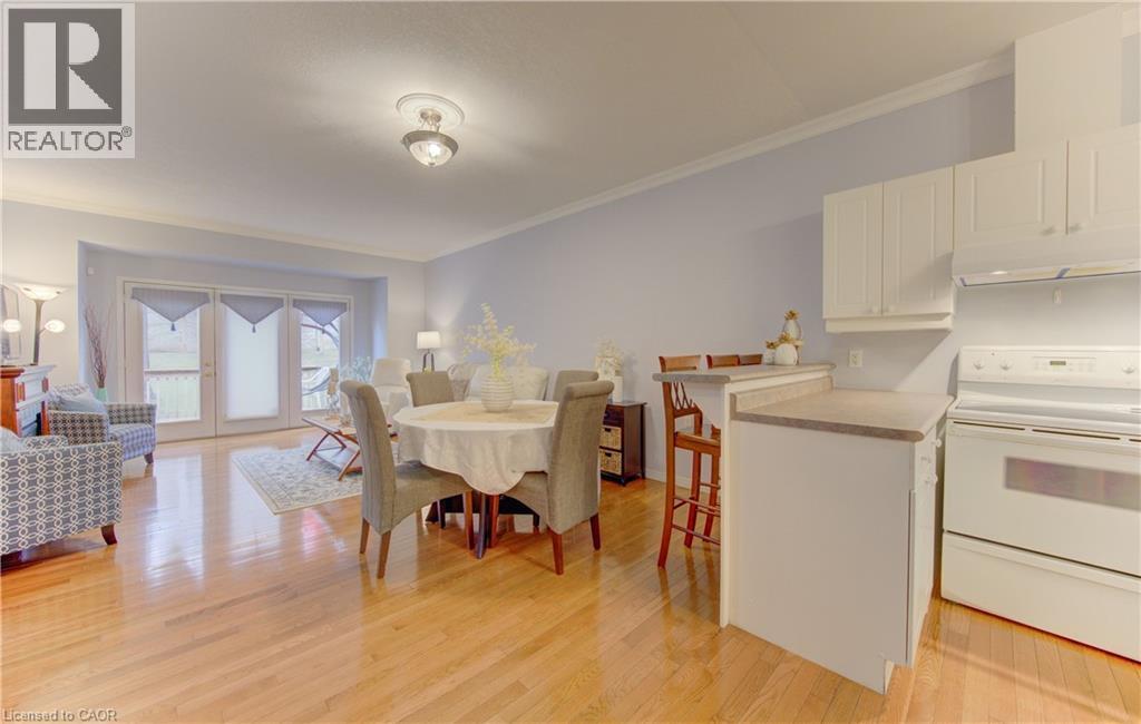 74 AUTUMN RIDGE Trail Unit# 33, Kitchener, Ontario, N2P2M5 — Photo 8