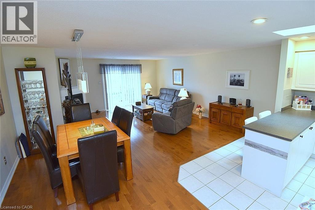 20 MEADOWLANDS Boulevard Unit# 8, Ancaster, Ontario, L9K1J5 — Photo 11