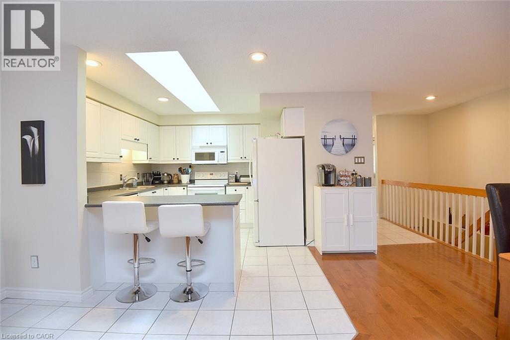 20 MEADOWLANDS Boulevard Unit# 8, Ancaster, Ontario, L9K1J5 — Photo 15