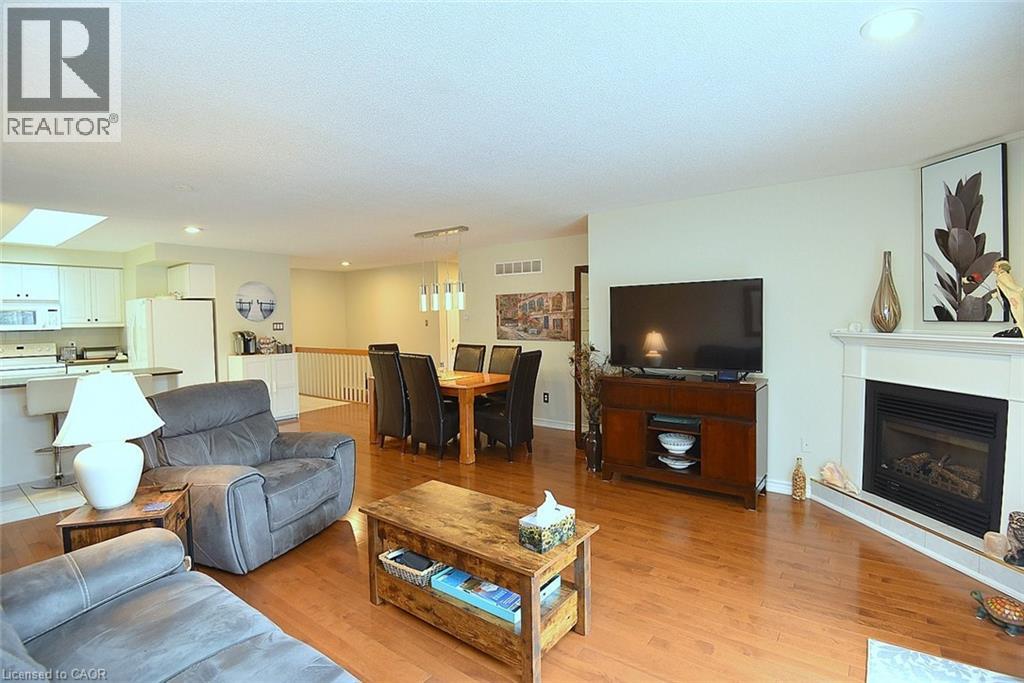 20 MEADOWLANDS Boulevard Unit# 8, Ancaster, Ontario, L9K1J5 — Photo 8