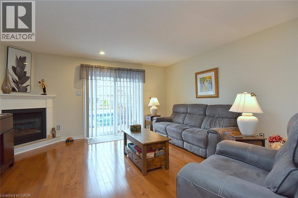 20 MEADOWLANDS Boulevard Unit# 8, Ancaster, Ontario, L9K1J5 — Photo 9
