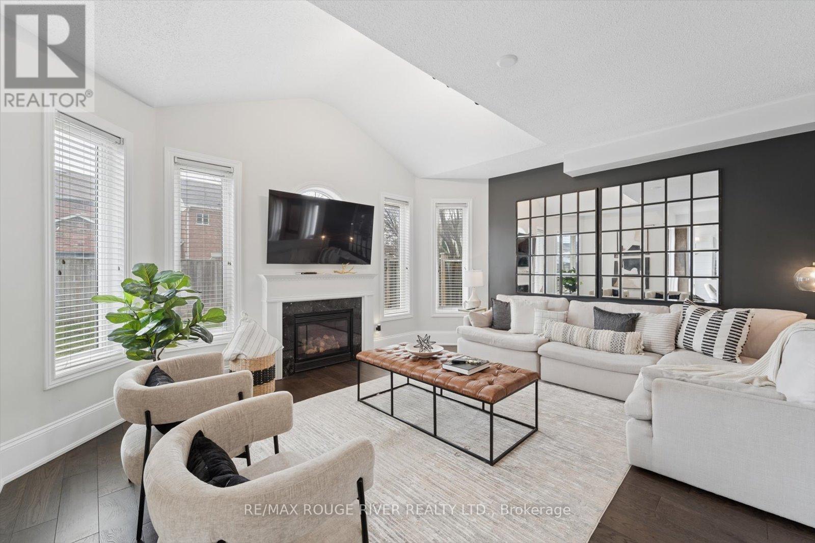 184 CACHET BOULEVARD, Whitby (Brooklin), Ontario, L1M2L9 — Photo 9