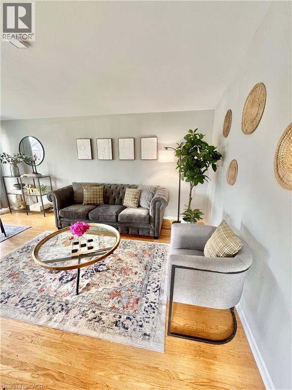 241 THORNER Drive, Hamilton, Ontario, L8V2M6 — Photo 10