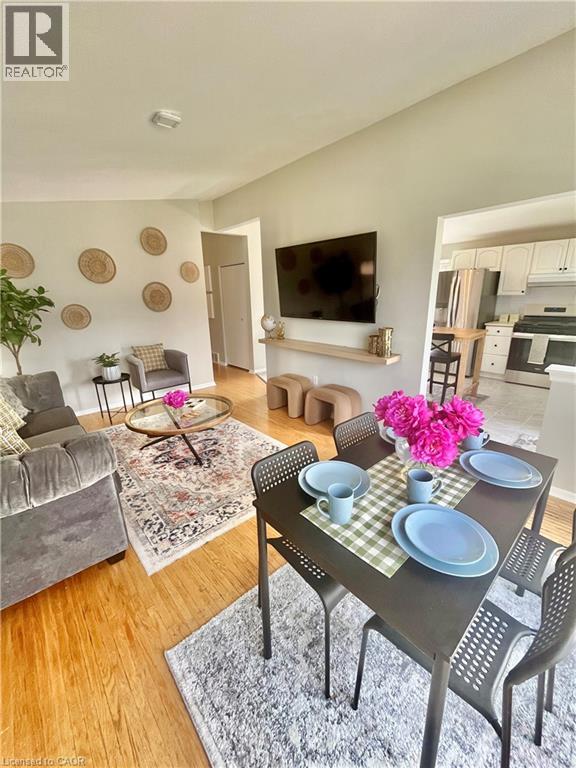 241 THORNER Drive, Hamilton, Ontario, L8V2M6 — Photo 8