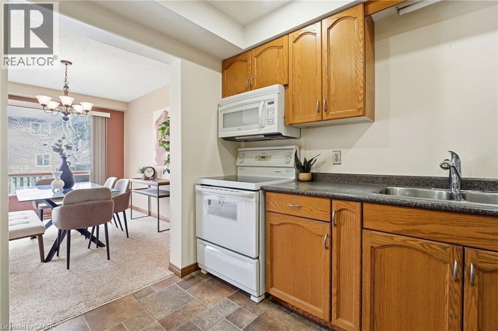 165 ESSLING Avenue, Hamilton, Ontario, L9B2H9 — Photo 13