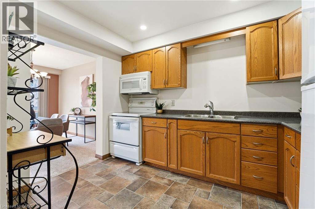 165 ESSLING Avenue, Hamilton, Ontario, L9B2H9 — Photo 14