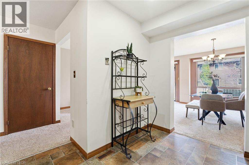 165 ESSLING Avenue, Hamilton, Ontario, L9B2H9 — Photo 7