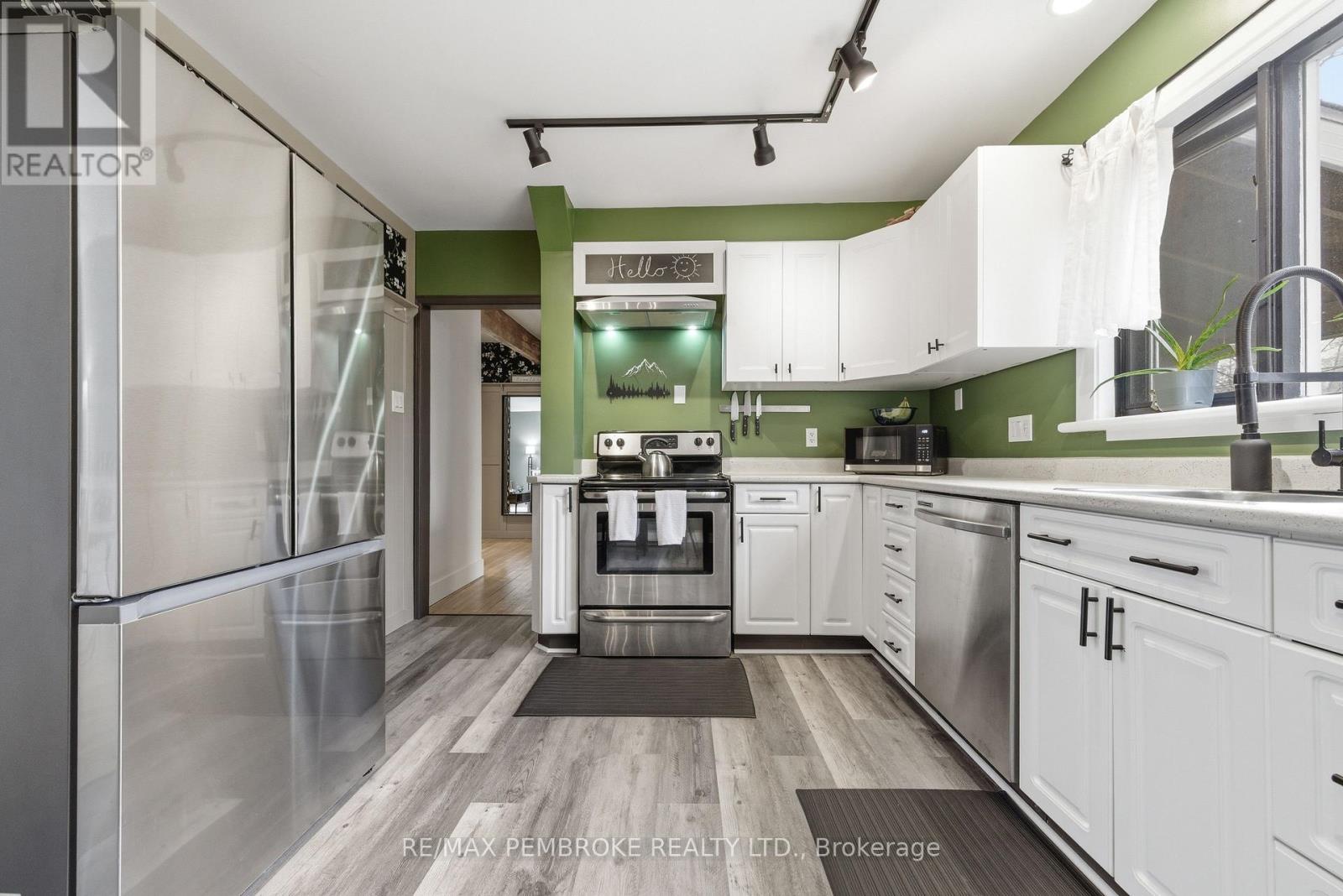 98 BIRCH STREET, Deep River, Ontario, K0J1P0 — Photo 23