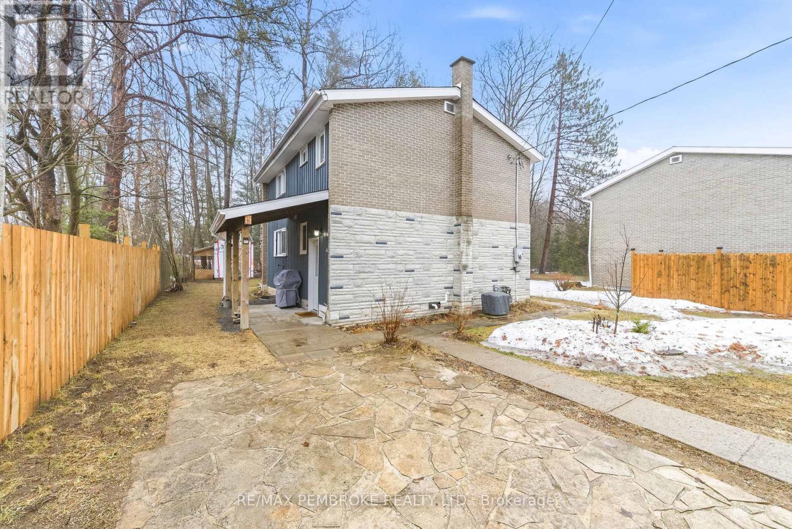 98 BIRCH STREET, Deep River, Ontario, K0J1P0 — Photo 48
