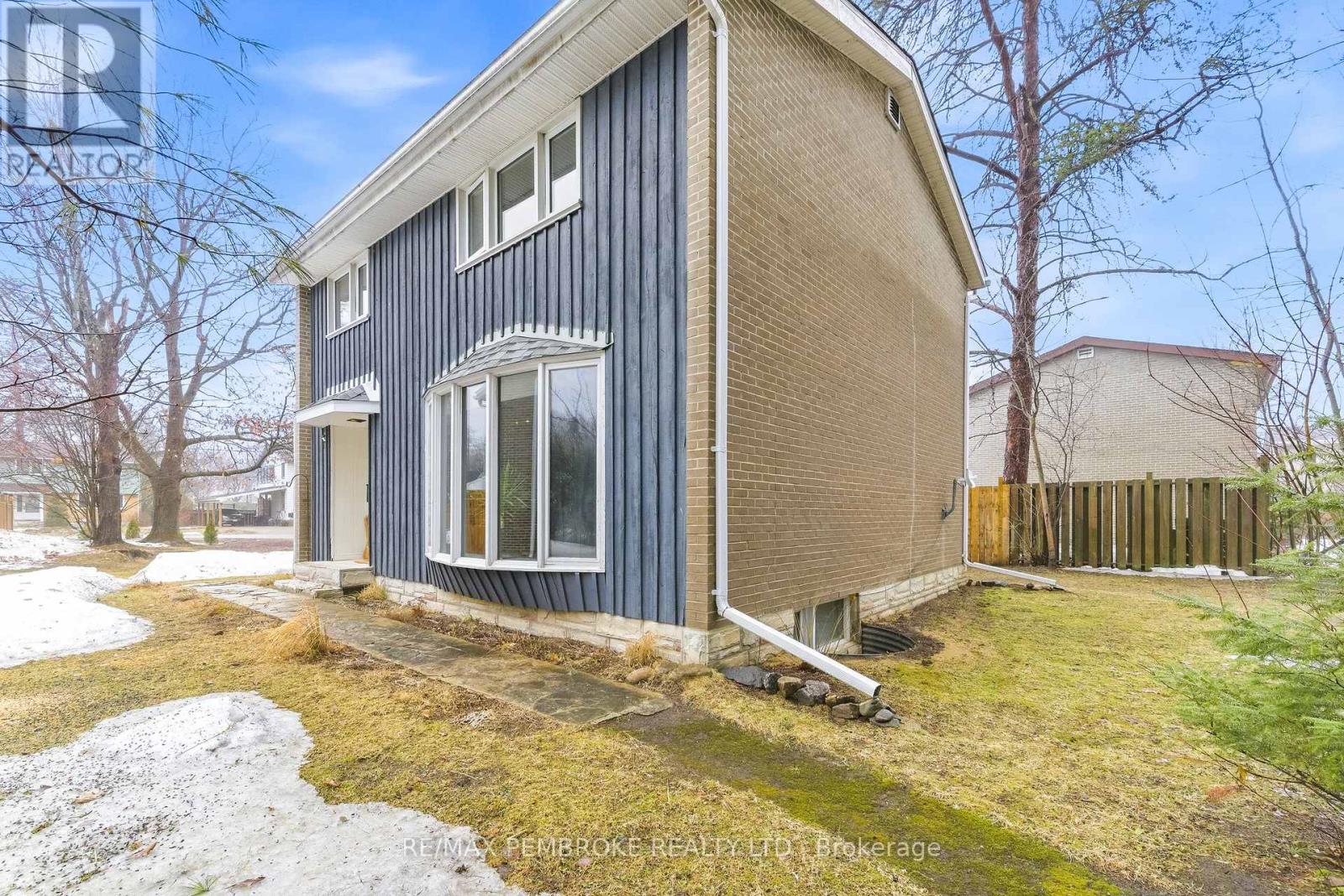 98 BIRCH STREET, Deep River, Ontario, K0J1P0 — Photo 50