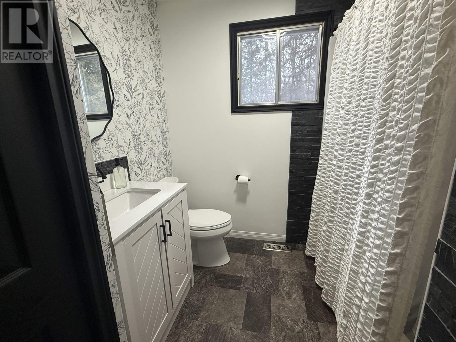 2031 Murphy Ave, Thunder Bay, Ontario, P7K1G7 — Photo 16