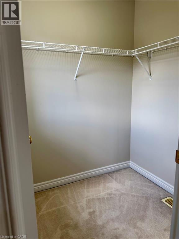 600 BRANDENBURG Boulevard, Waterloo, Ontario, N2T2V3 — Photo 15