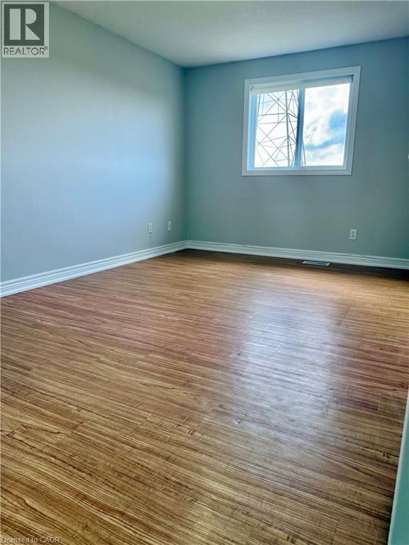 600 BRANDENBURG Boulevard, Waterloo, Ontario, N2T2V3 — Photo 16