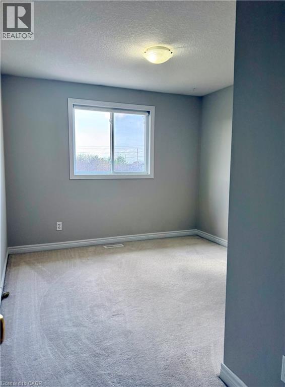 600 BRANDENBURG Boulevard, Waterloo, Ontario, N2T2V3 — Photo 17