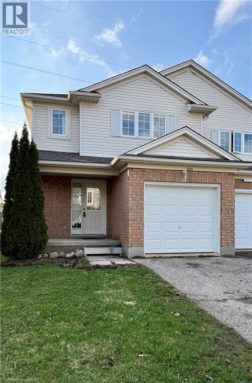 600 BRANDENBURG Boulevard, Waterloo, Ontario, N2T2V3 — Photo 2