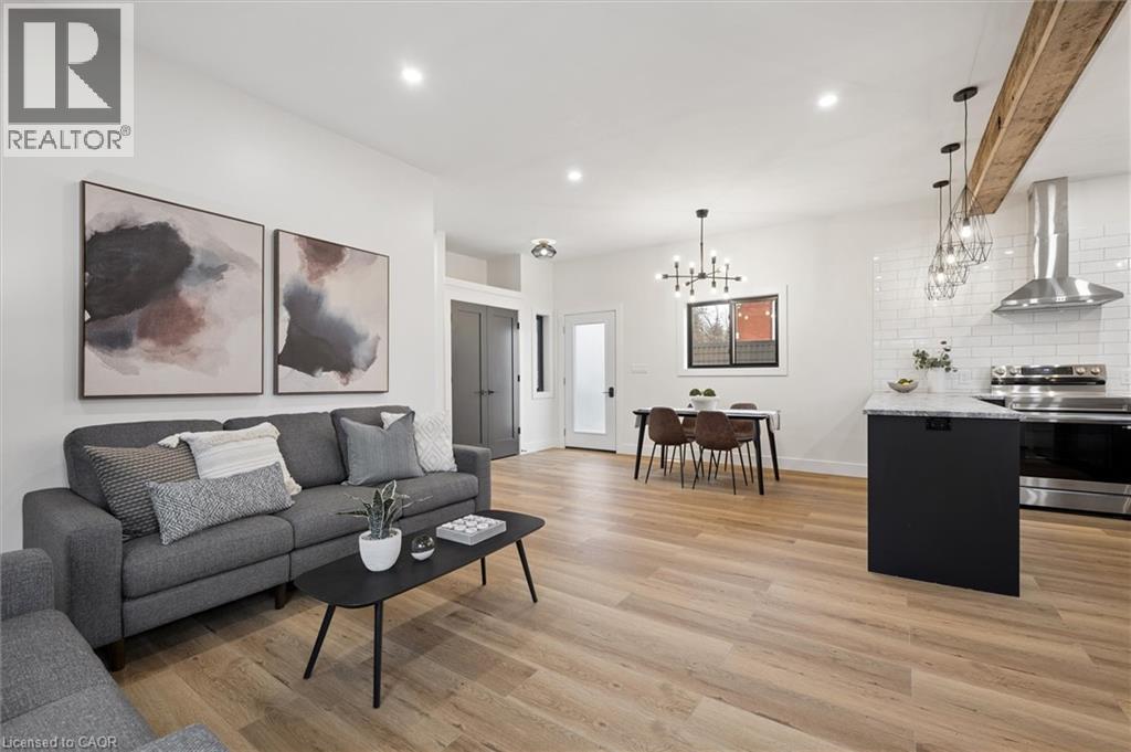 215 WINSTANLEY Street, Monkton, Ontario, N0K1P0 — Photo 7