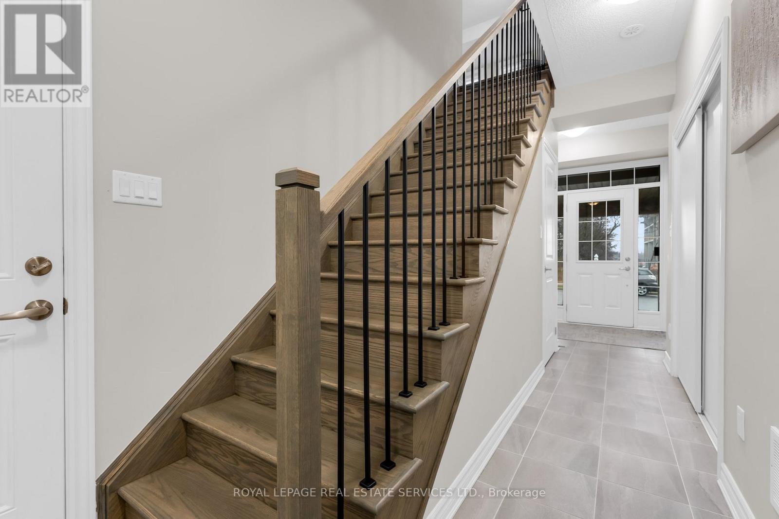 1238 RESTIVO LANE, Milton (FO Ford), Ontario, L9T2X5 — Photo 6