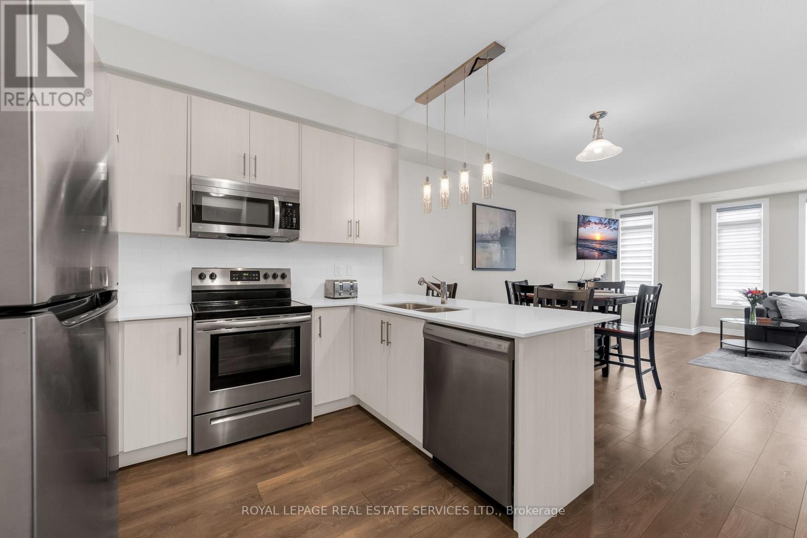 1238 RESTIVO LANE, Milton (FO Ford), Ontario, L9T2X5 — Photo 7