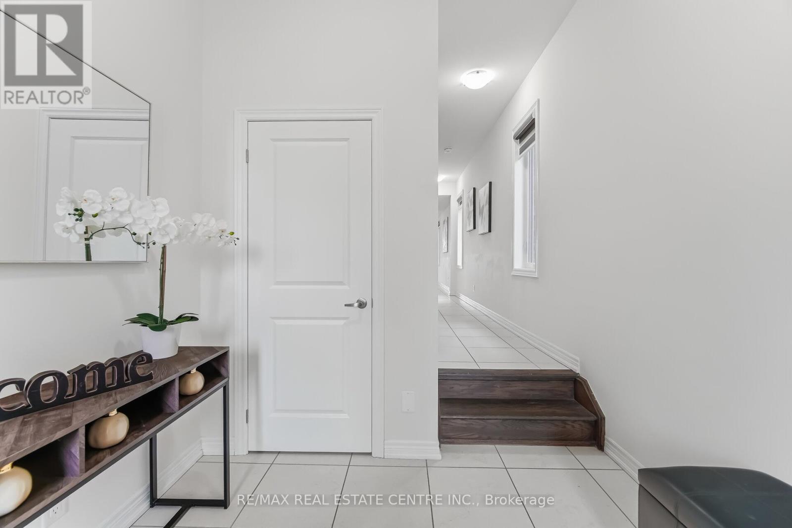 212 BROADACRE DRIVE, Kitchener, Ontario, N2R0S6 — Photo 5