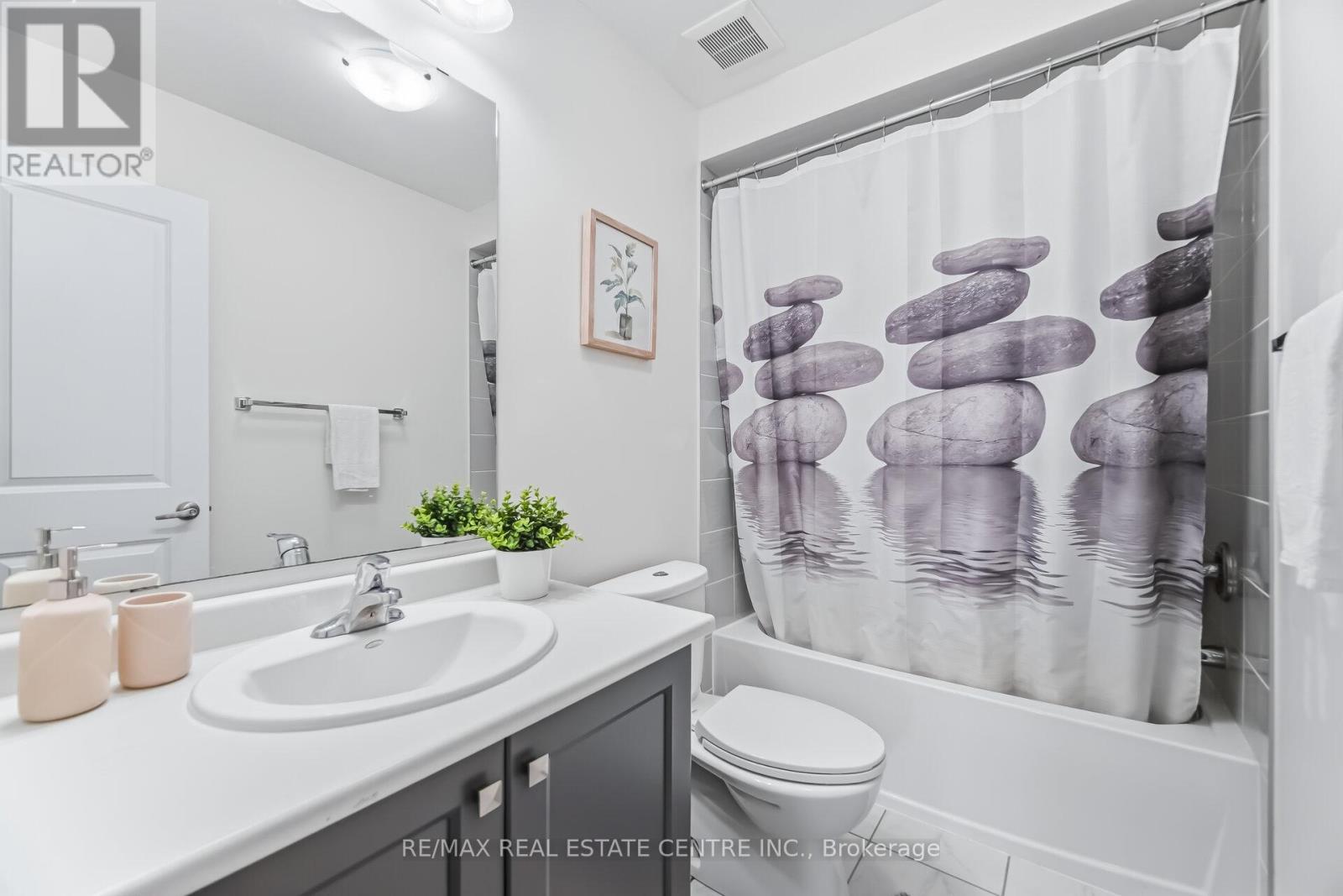 212 BROADACRE DRIVE, Kitchener, Ontario, N2R0S6 — Photo 7
