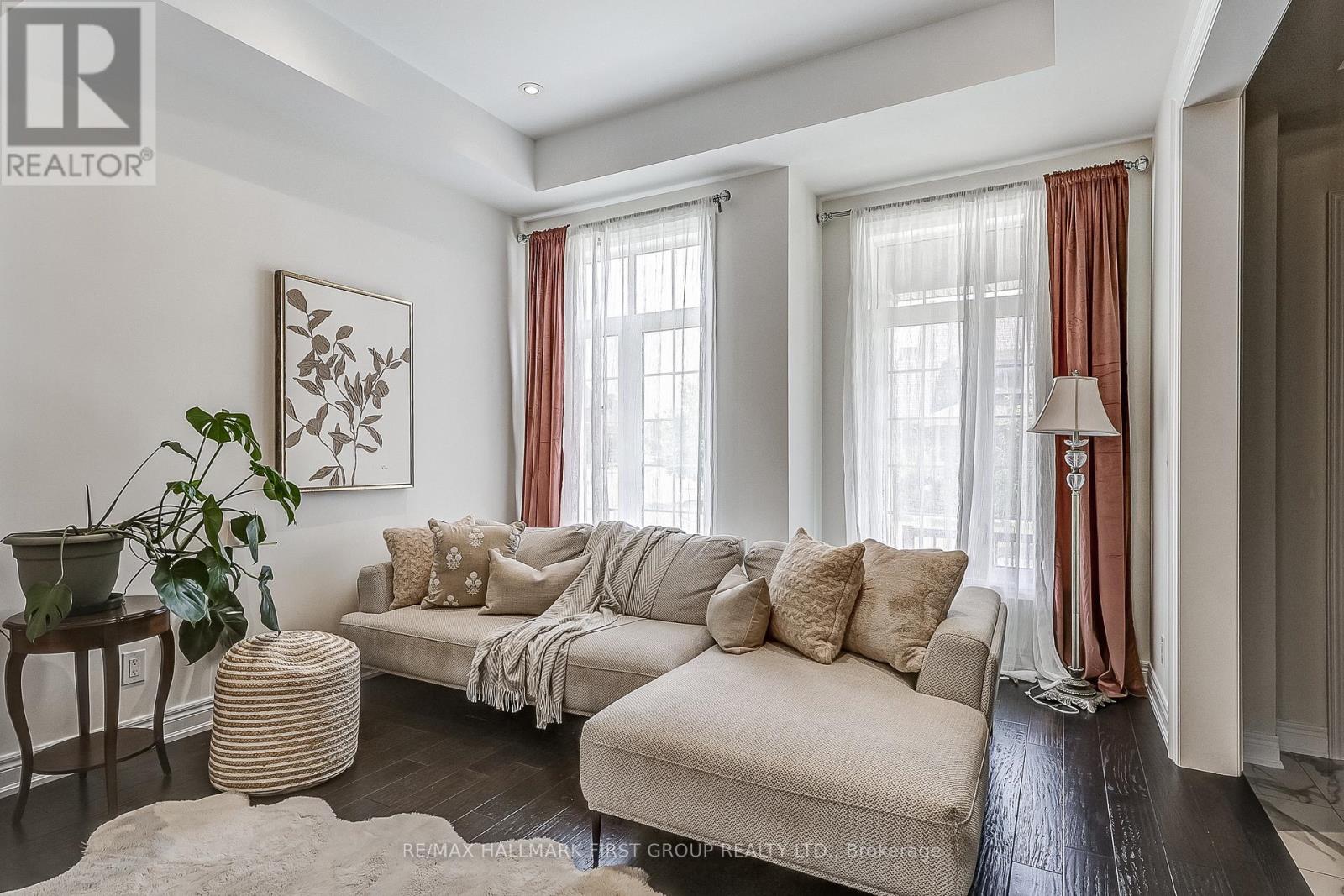 16 BEAVERDAMS DRIVE, Whitby, Ontario, L1P0C4 — Photo 5