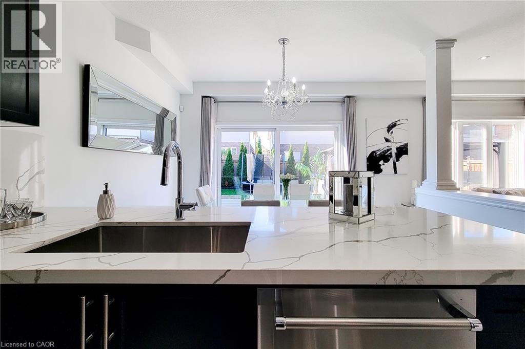 190 BELLAGIO Avenue, Stoney Creek, Ontario, L0R1P0 — Photo 15