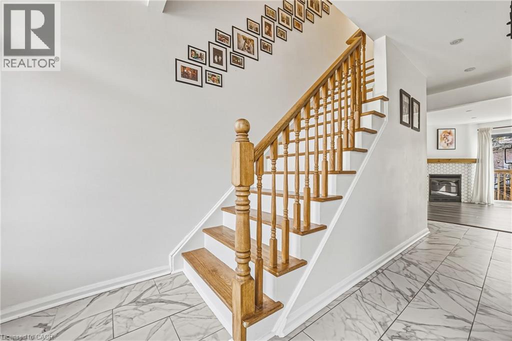 2055 WALKERS Line Unit# 242, Burlington, Ontario, L7M4B5 — Photo 14