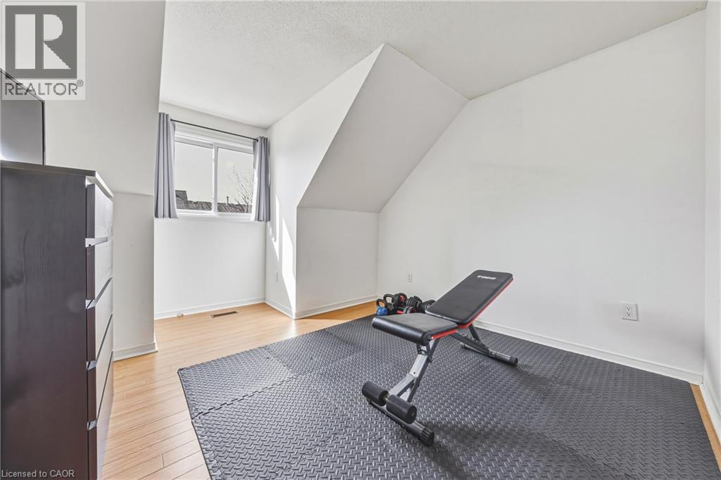 2055 WALKERS Line Unit# 242, Burlington, Ontario, L7M4B5 — Photo 22