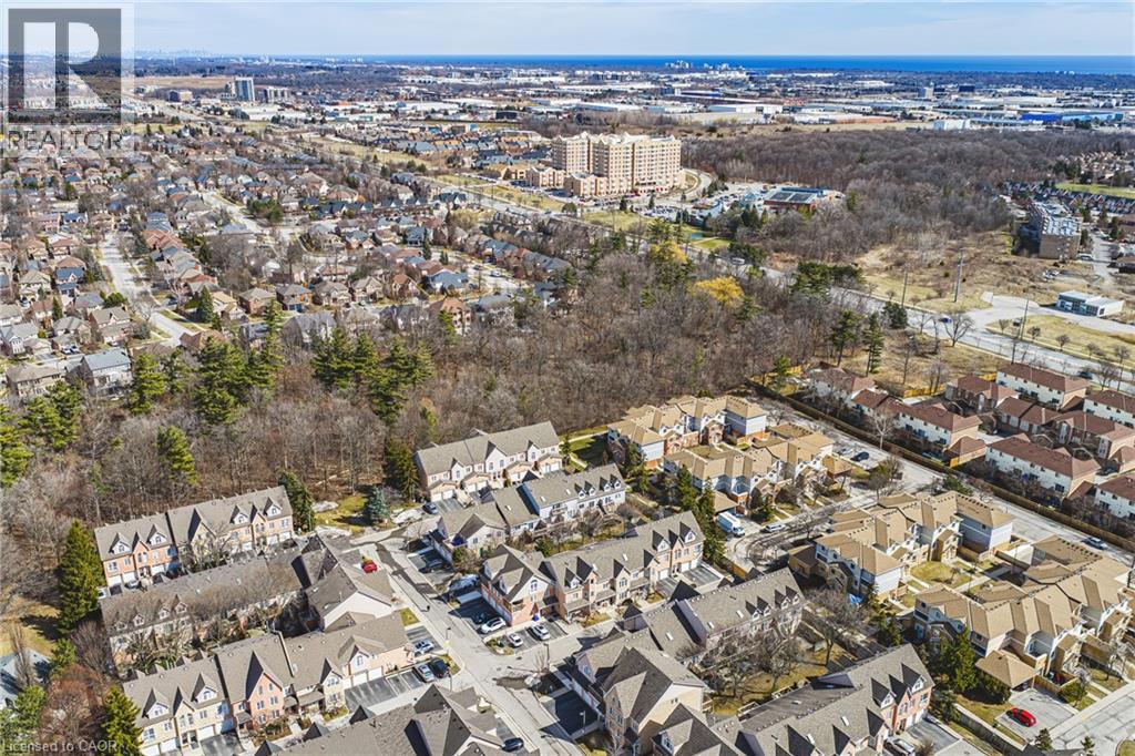 2055 WALKERS Line Unit# 242, Burlington, Ontario, L7M4B5 — Photo 29