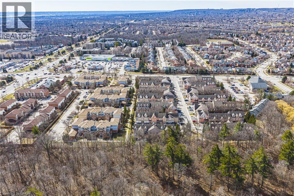 2055 WALKERS Line Unit# 242, Burlington, Ontario, L7M4B5 — Photo 30