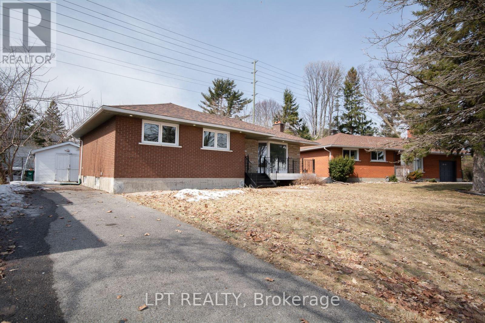 2317 ELMIRA DRIVE, Ottawa, Ontario, K2C1H3 — Photo 4
