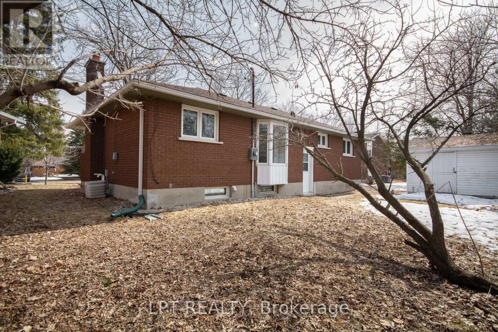 2317 ELMIRA DRIVE, Ottawa, Ontario, K2C1H3 — Photo 5