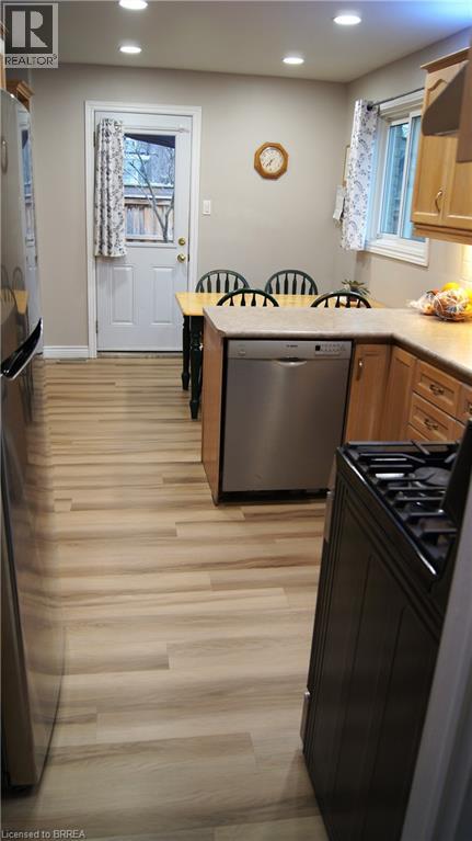 307 ERINDALE Drive, Burlington, Ontario, L7L4T3 — Photo 12