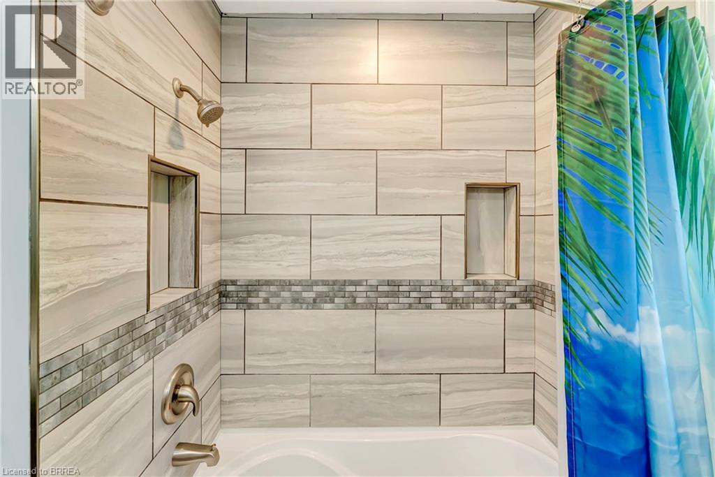 307 ERINDALE Drive, Burlington, Ontario, L7L4T3 — Photo 24