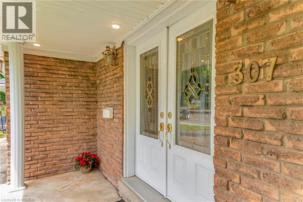 307 ERINDALE Drive, Burlington, Ontario, L7L4T3 — Photo 6