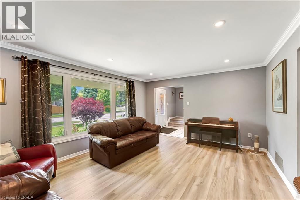 307 ERINDALE Drive, Burlington, Ontario, L7L4T3 — Photo 8