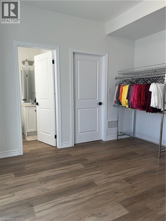 314 EQUESTRIAN Way Unit# 33, Cambridge, Ontario, N3E0E4 — Photo 4