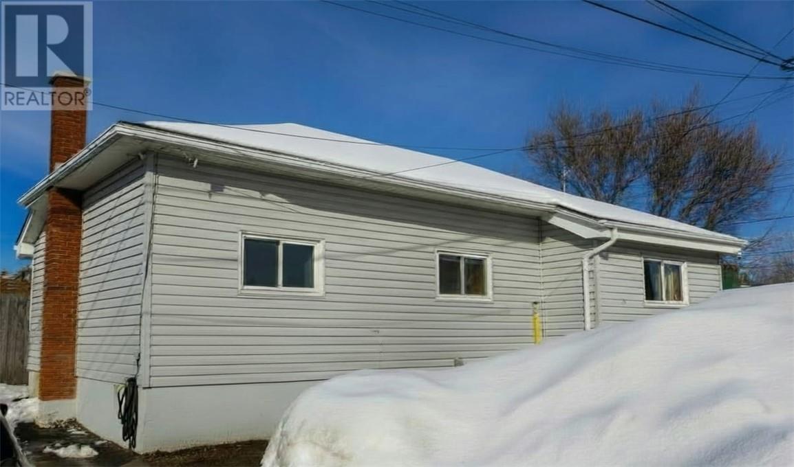 12 Ormsby, Capreol, Ontario, P0M1H0 — Photo 2