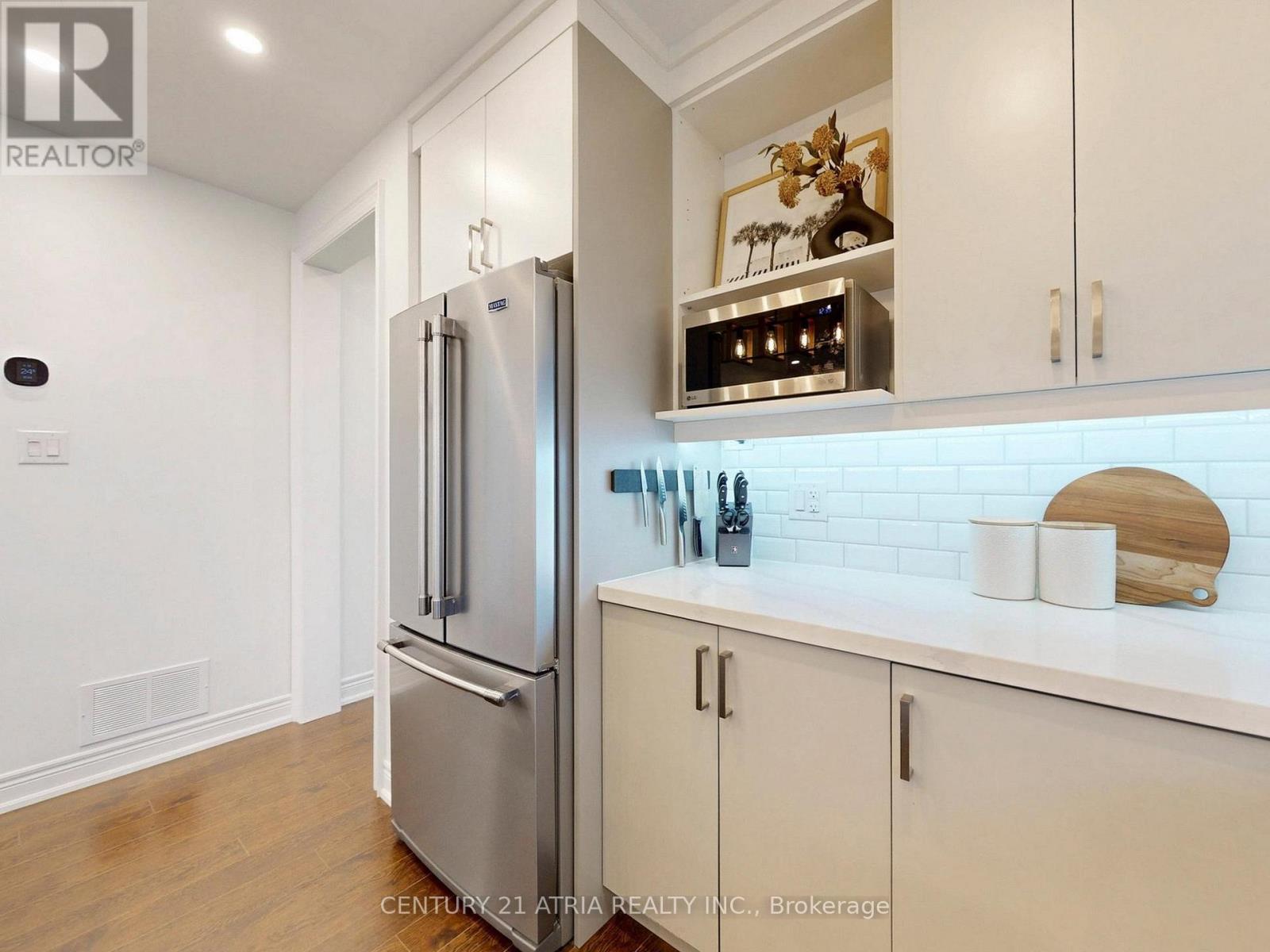 534 SILVERTHORN AVENUE, Toronto (Keelesdale-Eglinton West), Ontario, M6M3H9 — Photo 15