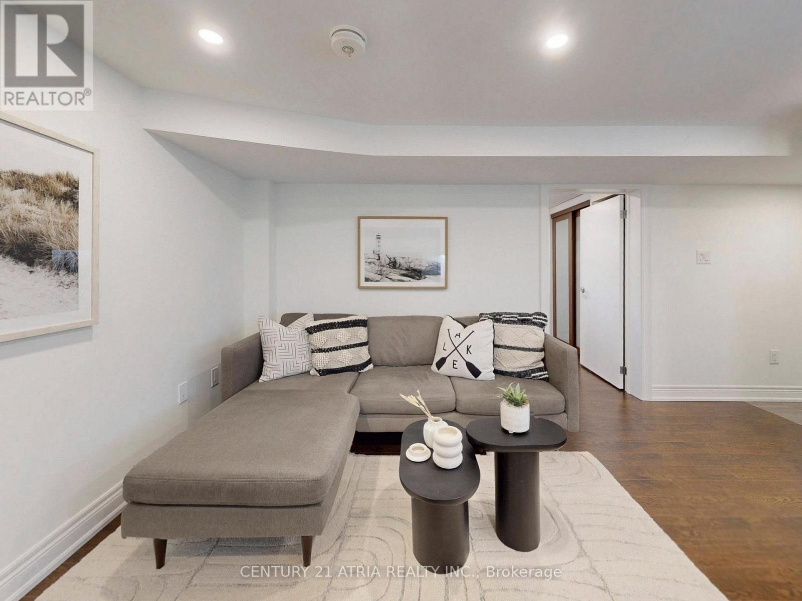 534 SILVERTHORN AVENUE, Toronto (Keelesdale-Eglinton West), Ontario, M6M3H9 — Photo 32