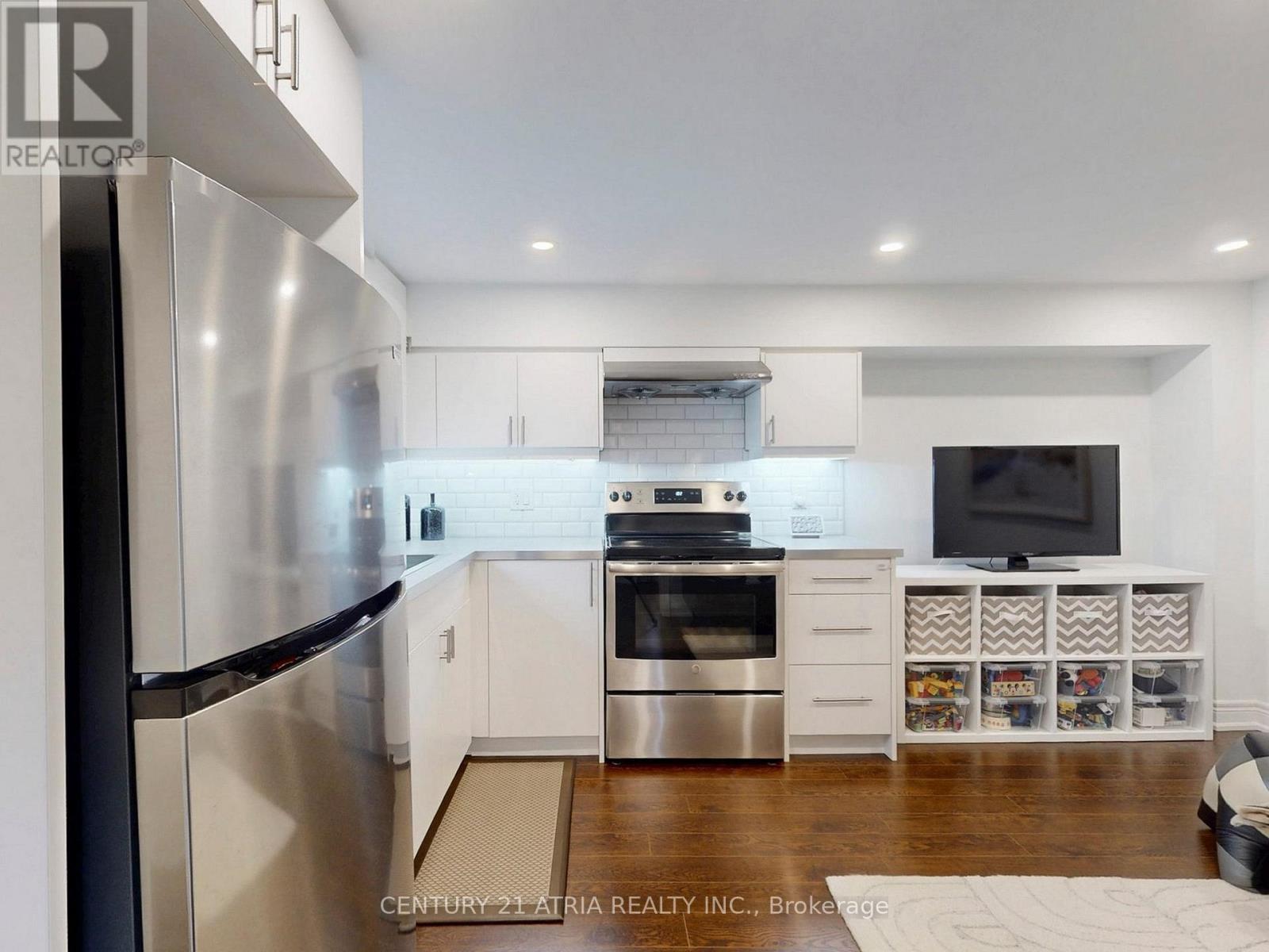 534 SILVERTHORN AVENUE, Toronto (Keelesdale-Eglinton West), Ontario, M6M3H9 — Photo 34