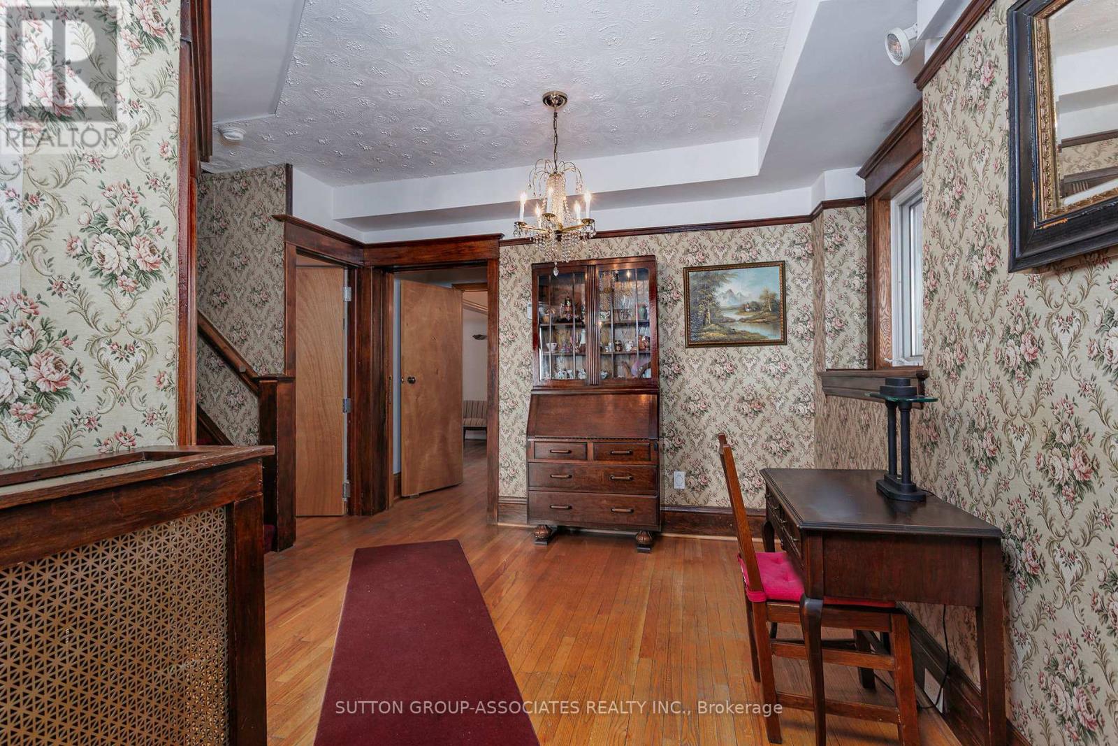 1546 KING STREET W, Toronto (South Parkdale), Ontario, M6K1J6 — Photo 2