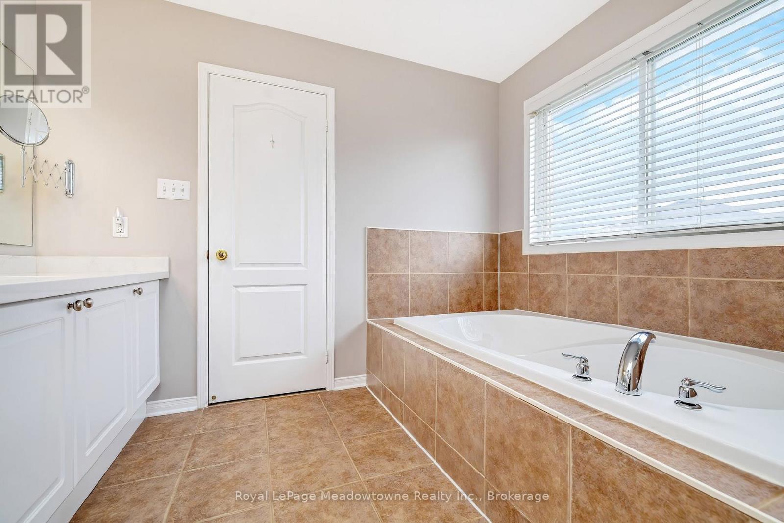 487 HARTLEY BOULEVARD, Milton (CL Clarke), Ontario, L9T6K9 — Photo 29