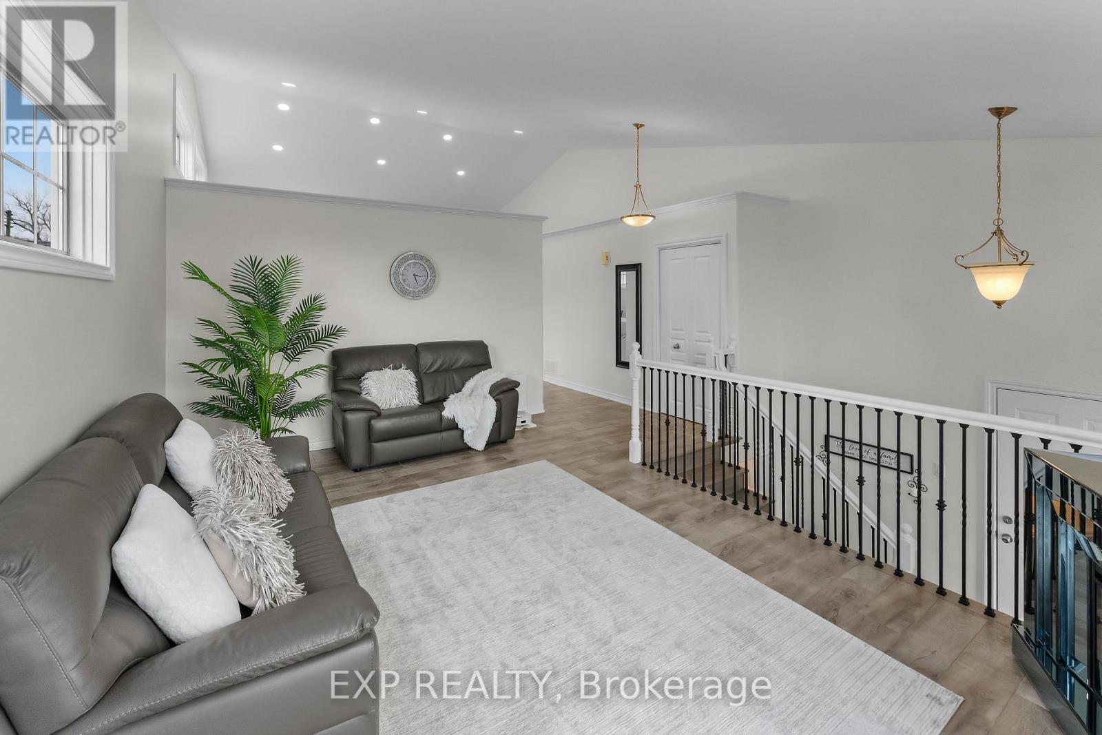 7032 KELLY DRIVE, Niagara Falls (Forestview), Ontario, L2H3J9 — Photo 14