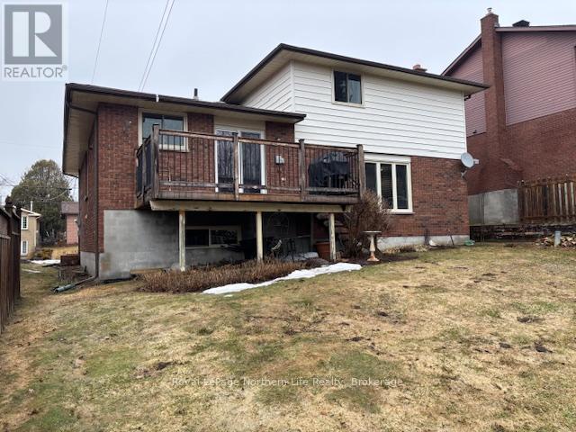 45 SABLE CRESCENT, North Bay (Birchaven), Ontario, P1A3X6 — Photo 16