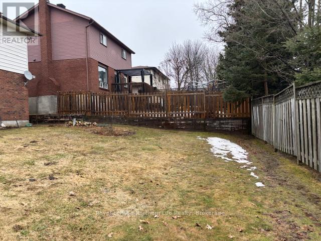 45 SABLE CRESCENT, North Bay (Birchaven), Ontario, P1A3X6 — Photo 20