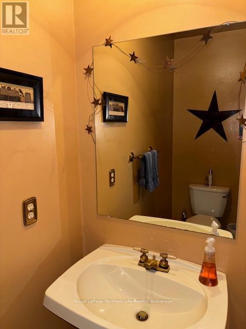 45 SABLE CRESCENT, North Bay (Birchaven), Ontario, P1A3X6 — Photo 28